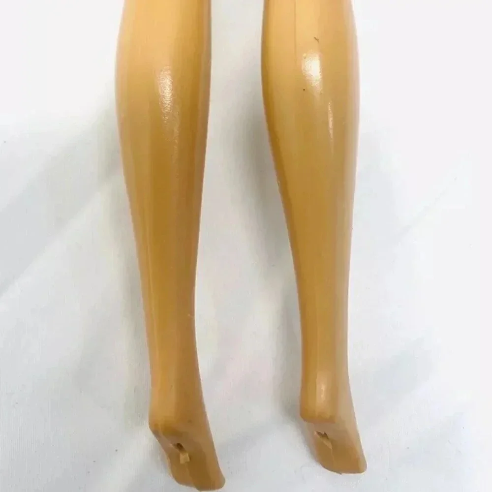 MATTEL BARBIE Doll Long Blond Hair Blue Eyes 12